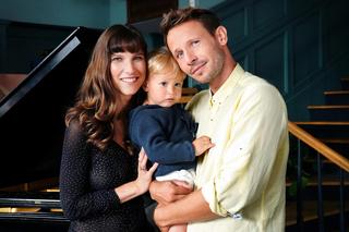 Barwy szczęścia odc. 2943: Regina (Kamila Kamińska), Franek (Mateusz Banasiuk), Kamilek