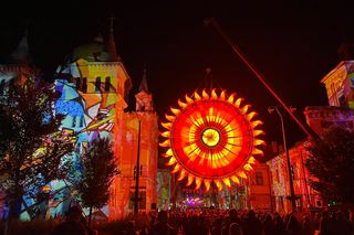 Iluminacje świetlne na Light Move Festival 2025. Wybraliśmy najpiękniejsze instalacje