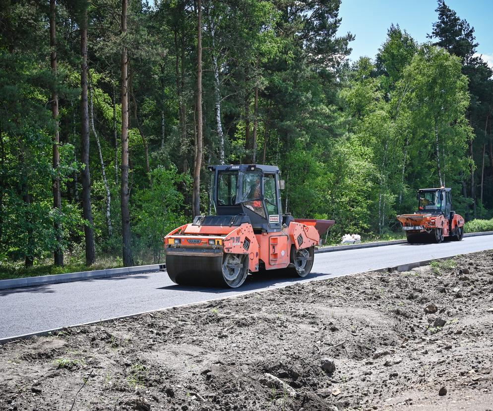 Budowa przedłużenia ul. Korfantego w Częstochowie na półmetku.