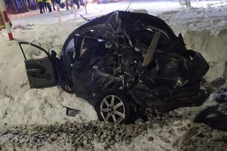 Koszmarny wypadek na przejeździe pod Przysuchą. 25-latka i jej matka nie żyją. Policja szuka świadków! [ZDJĘCIA]