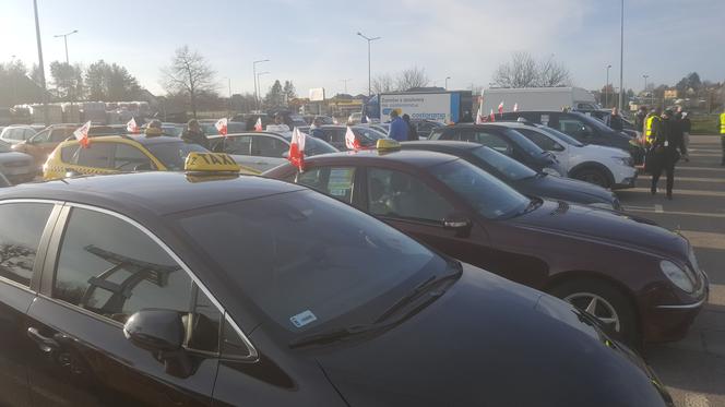 Na znak protestu blokowali Obwodnicę Trójmiasta. Taksówkarze domaga się pomocy ze strony rządu