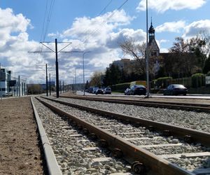 Tramwaje wróciły na Toruńską! Modernizacja torowiska zakończona przed terminem