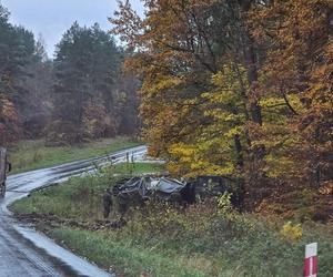 Wypadek w pobliżu Konotopu - wojskowa ciężarówka w rowie 