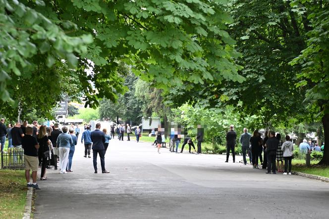 Grób Syna Sylwii Peretti zdewastowany. Menadżer zabrał głos. 