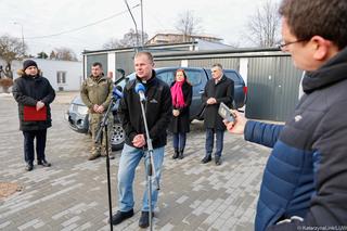 Wcześniej pojazdy służyły straży rybackiej. Teraz będą jeździć z pomocą humanitarną na Ukrainę