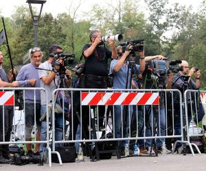 Prywatne uroczystości żałobne Giorgio Armaniego w rodzinnych stronach projektanta