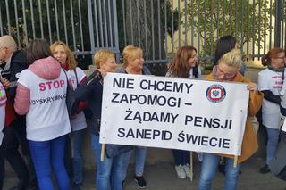 Pracownicy sanepidu w Bydgoszczy wyszli na ulice i zaprotestowali! [ZDJĘCIA]