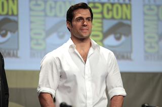 Wiedźmin Henry Cavill składa PC. Zobacz, jaki ma sprzęt!