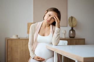 Ciąża zagrożona – coraz więcej szans dla mamy i dziecka [WYWIAD]