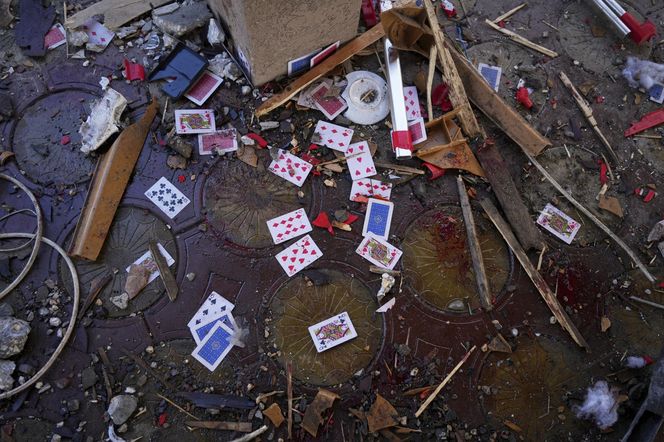 Strefa Gazy/ 74 zabitych w atakach Izraela, z czego 30 w nalocie na nadmorską kawiarnię.