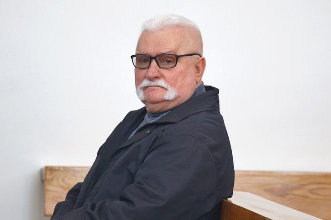 Lech Wałęsa zmienił wizerunek. Wygląda jak słynny gwiazdor muzyki