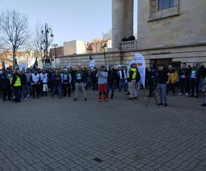 Górnicy protestowali pod ministerstwem przemysłu w Katowicach przeciwko likwidacji KWK Bielszowice