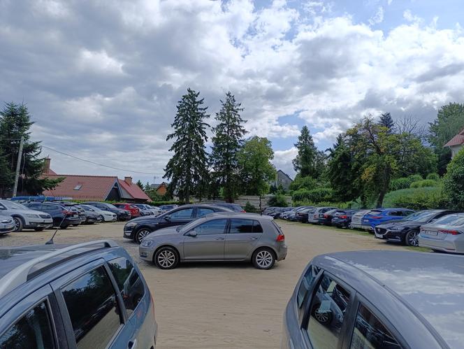 Parking przy plaży w Mechelinkach. Sprawdziłam ile kosztuje