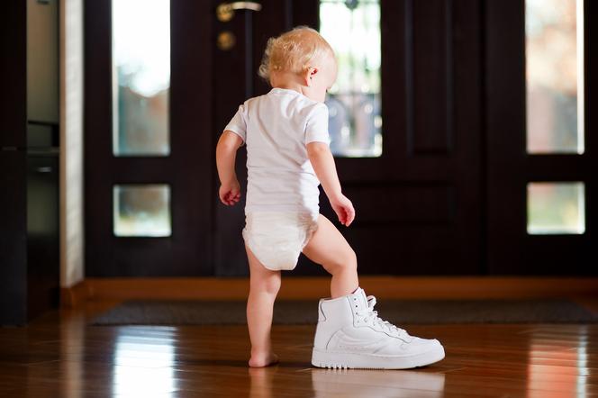 Dziecko szybko wyrasta z butów