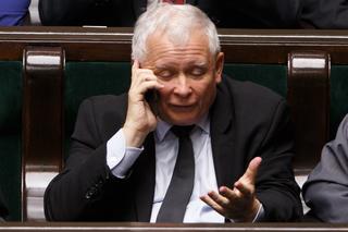 Kaczyński udzielał wywiadu, gdy zadzwonił jego telefon. Taki dzwonek ma prezes PiS