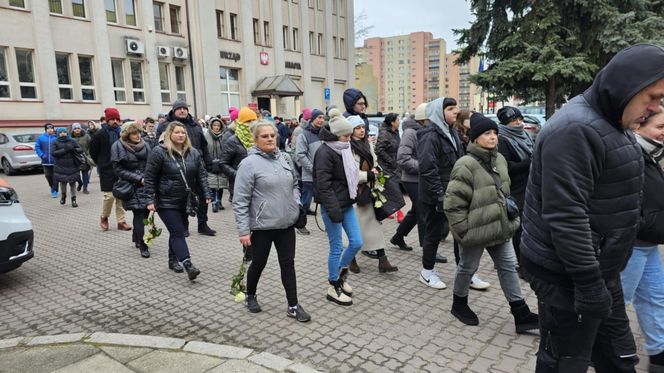 "Na imię miał Wojtek". Marsz pamięci w Piotrkowie