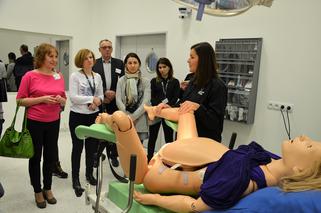 Studenci pielęgniarstwa w całej Polsce będą szkolić się w nowoczesnych laboratoriach symulacji medycznych