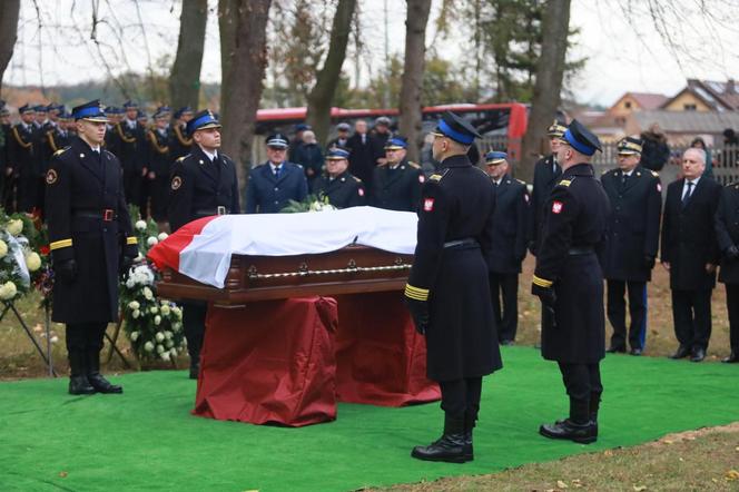 Przejmujący pogrzeb strażaka, który zginął podczas obławy na Grzegorza Borysa