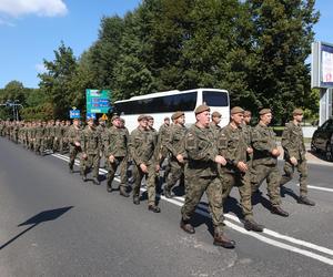 Defilada wojskowa w Katowicach i piknik. Wojewódzkie Obchody Święta Wojska Polskiego 2024