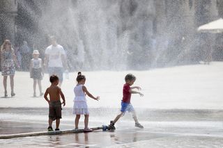 Temperatura nagle spadnie o 15 stopni. To ostatnie godziny upałów w Polsce. Prognozy są jasne
