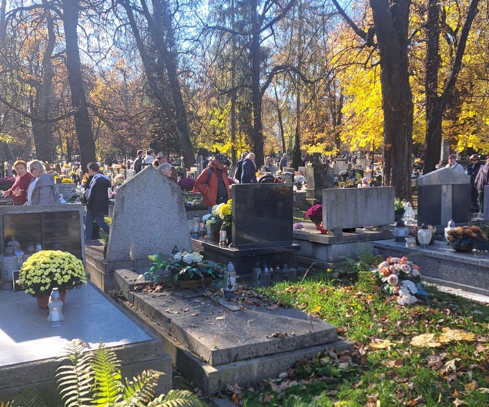 Pogoda na Wszystkich Świętych 2025 w Krakowie i Zakopanem. Temperatura nas rozpieści