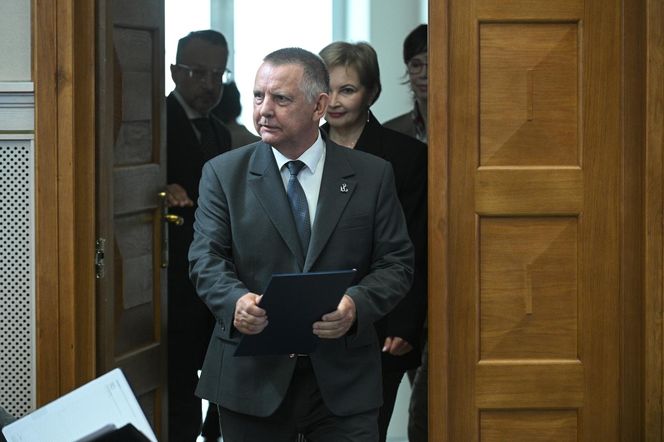 Szokujący raport NIK o maturach. Wyniki zaniżone o połowę, co piąty egzaminator popełniał błędy