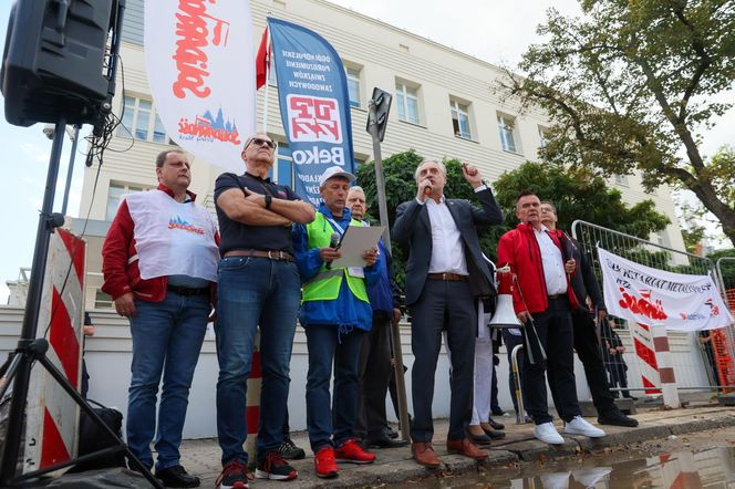 Związkowcy z BEKO protestowali przed ambasadą Turcji 