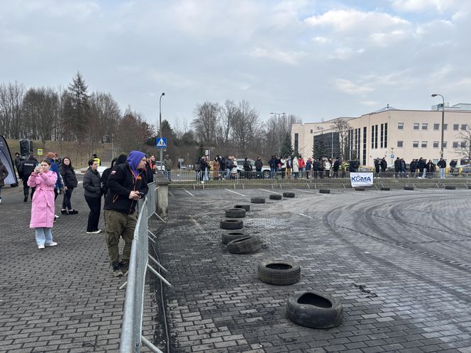 Finał WOŚP w Olsztynie. Występy artystyczne w Kortosferze i driftowanie na parkingu UWM