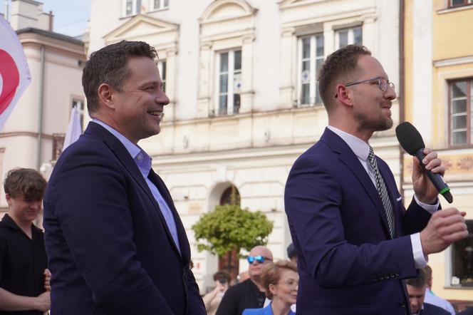 Rafał Trzaskowski poparł Jakuba Kwaśnego w walce o fotel prezydenta Tarnowa