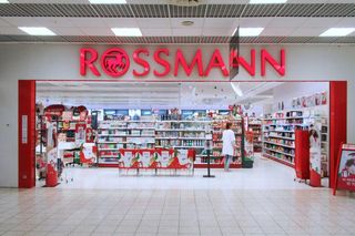 Graj w grę w… Rossmannie. Wyjątkowa akcja dla młodych klientów!