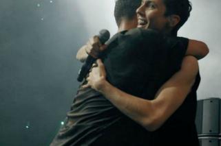 Martin Garrix i Troye Sivan prezentują There For You na Coachelli [VIDEO]