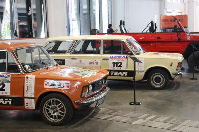 Retro Motor Show rozpoczęte! Wyjątkowe samochody na MTP!