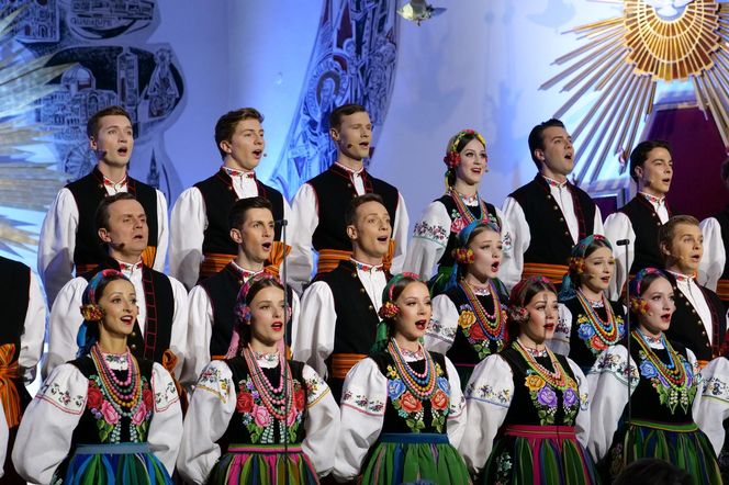 Występ zespołu Mazowsze w Starachowicach