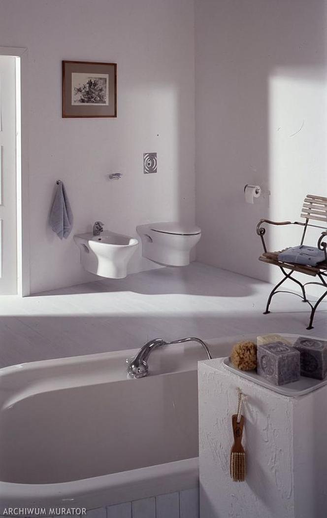 Surowa łazienka w stylu skandynawskim