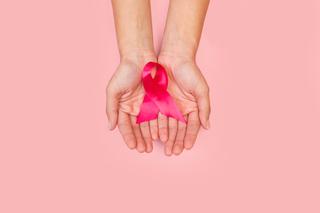 Październik to miesiąc profilaktyki raka piersi, ale w Koszalinie można badać się przez cały rok