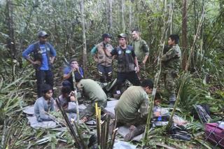  Czwórka dzieci ocalała z katastrofy lotniczej! Potem przetrwały w dżungli 40 dni 