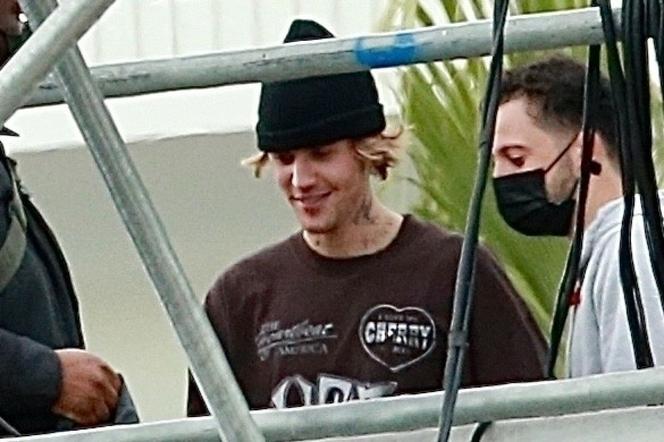 Justin Bieber na próbie przed koncertem sywestrowym 2020/2021