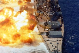 Trump rozważa powrót pancerników do US Navy. Czy era wielkich dział wróci na ocean?