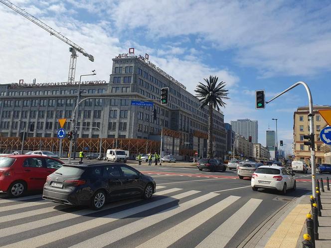 Zerwana trakcja na Al. Jerozolimskich! Tramwaje nie jeżdżą