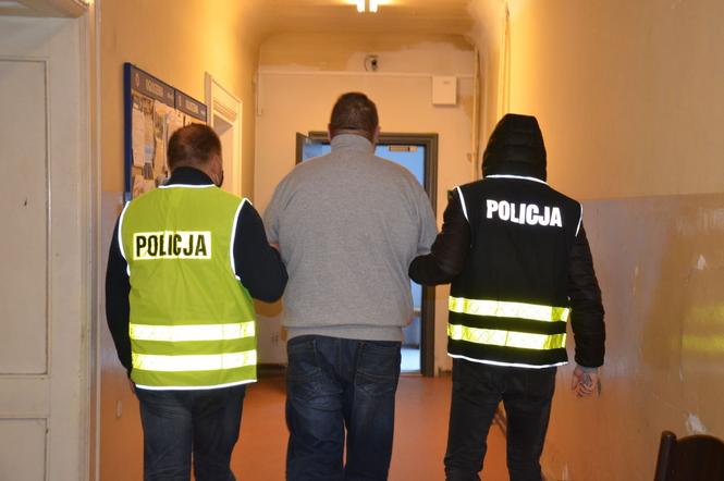 Gdańsk: Zwabili 14-latkę. Jeden GWAŁCIŁ, drugi robił ZDJĘCIA! Po 4 latach trafili za kratki