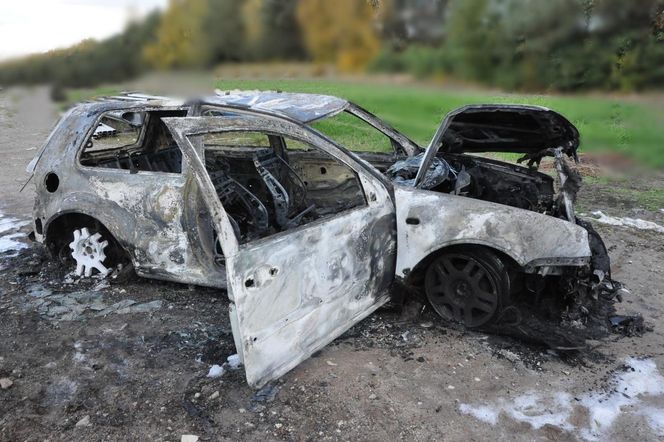 Zajechał drogę, doprowadził do kolizji, a potem podpalił kobiecie samochód! 40-latek był pod wpływem