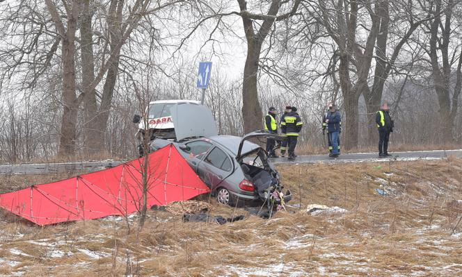 WYPADEK ZGINĘLI W DRODZE NA POGRZEB