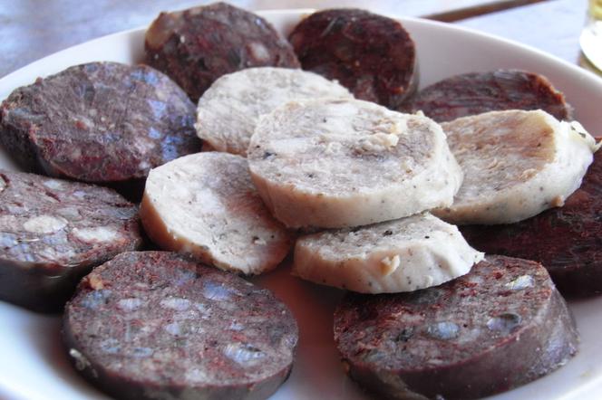 W sklepach na Pomorzu sprzedaje się popsute mięso