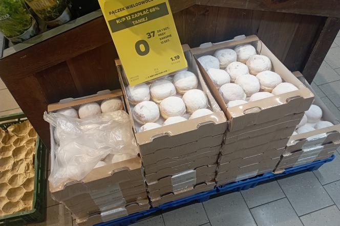 Najtańsze pączki są w Netto. Jest jeden warunek