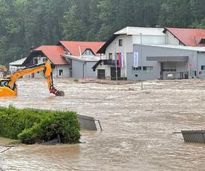 Armagedon pogodowy w całej Polsce, także w woj. śląskim. Zalane posesje, ulice, zerwane mosty. W Słowenii są ofiary śmiertelne