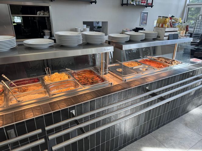 Restauracja WARS przy ul. Chłopickiego w Warszawie 