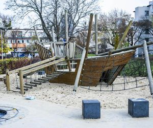 To najstarsze osiedle w Warszawie. Aby żyć jak w bajce panowały tu dziwne zasady