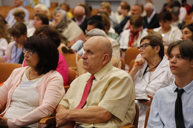 Trwa Kongres Świadków Jehowy w Sosnowcu. W sobotę ochrzczono nowych wyznawców