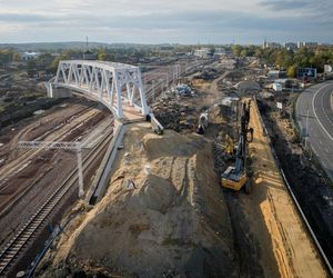 Wieża ciśnień, wiadukty i perony: modernizacja kolei w Katowicach