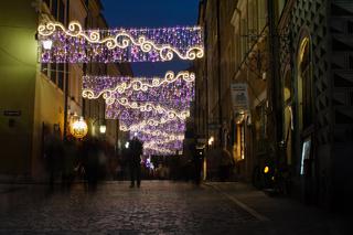 Świąteczna iluminacja w Warszawie - ostatni moment, by ją podziwiać